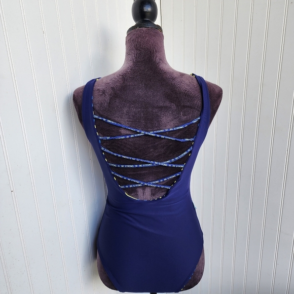 NWOT One Piece Swimsuit Navy Yellow Geo Scoop Neck Strappy Straps Lined Cups M - Picture 9 of 15